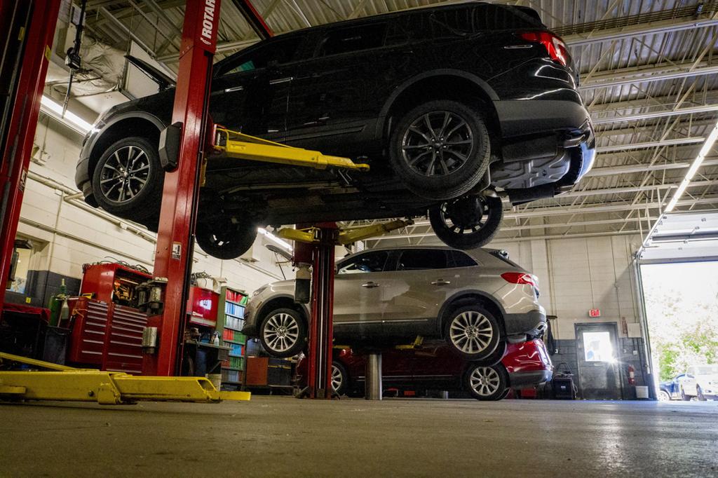 Dealership gallery photo 12